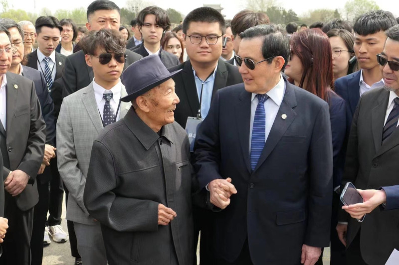 前總統馬英九訪中行程已抵達北京。   圖：馬英九基金會/提供