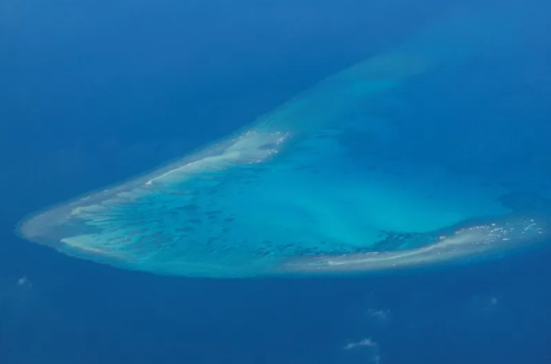 中國與菲律賓近期在鱟藤礁發生衝突。   圖：翻攝自石江月
