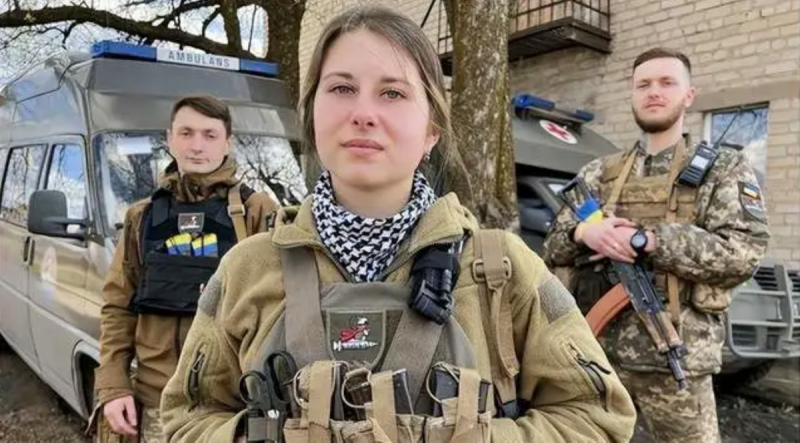 烏克蘭越來越多的女性參軍。   圖 : 翻攝自騰訊網/湘評中外