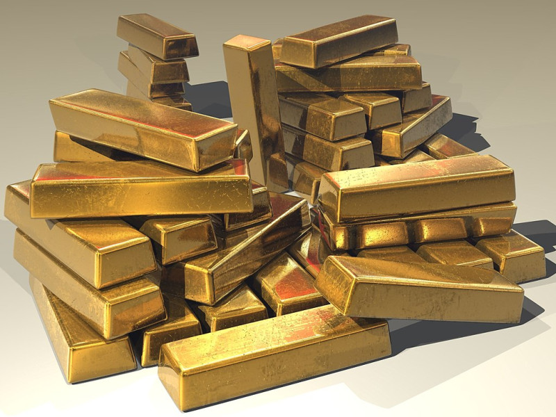 《日經中文網》指出，2000年底以來的黃金投資回報率已超過8倍，高於美股的6倍和全球債券的2倍。圖為黃金的資料照。   圖：翻攝自維基百科