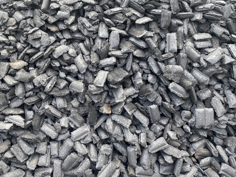 HBI主要成分為金屬鐵，屬極佳的低排碳物料。   圖：中鋼/提供
