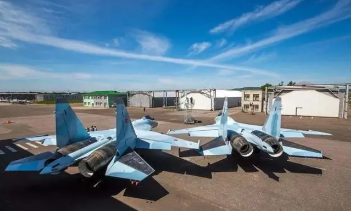 伊朗購買的 24 架 Su-35S 戰機近期進入交付階段，目前第一批戰鬥機已進入移交工作。   圖：翻攝自海事先鋒