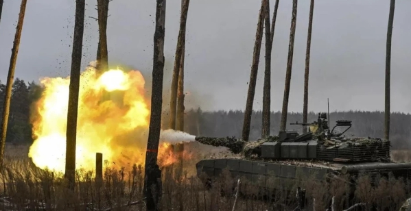 俄烏兩軍在阿夫迪夫卡西北部戰場激烈交戰。   圖 : 翻攝自秦蓁