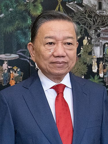 越共中央政治局委員、公安部長蘇林大將，是最可能接替阮富仲的人。圖為蘇林。   圖：翻攝自維基百科