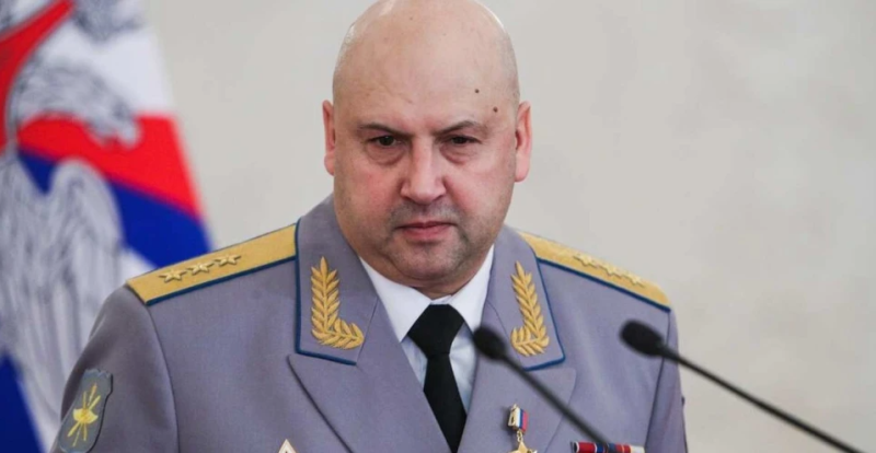俄烏衝突再度引起關注，原因是俄方據稱準備召回被稱為「末日將軍」的蘇羅維金（Sergey Surovikin）。   圖 : 翻攝自騰訊網