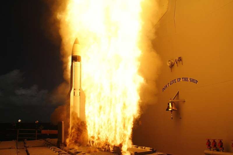 SM-3導彈在以色列抵禦伊朗攻擊時發揮效用   取自維基百科　by Lt. Chris Bishop Deputy Director, U.S. Navy , Public Domain