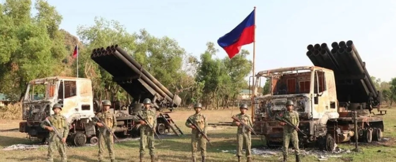 緬甸國防軍近期多個指揮部、據點、營地，近期都被若開軍攻佔，面臨崩毀邊緣。   圖：翻攝自緬甸中文君