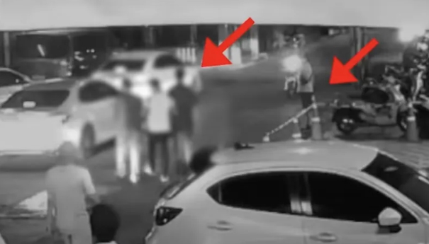 泰國警察衝入曼谷飯店，綁架5名中國人並進行勒索。   圖 : 翻攝自監視器畫面