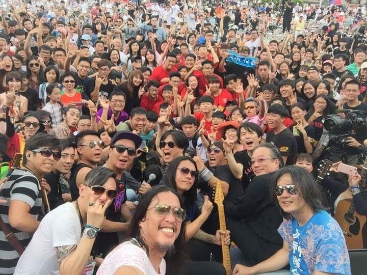 千人大自拍，為2017搖滾世大運畫下完美的句點。   圖：台北市政府觀光傳播局提供