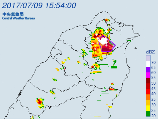 中央氣象局16:04發布大雷雨即時訊息，針對台北市、新北市、宜蘭縣三地區發布警戒，持續時間至17時。   圖：中央氣象局