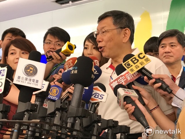 台北市長柯文哲表示，他並非完全反對前瞻，但有不對的地方還是要講。   圖 : 周煊惠／攝