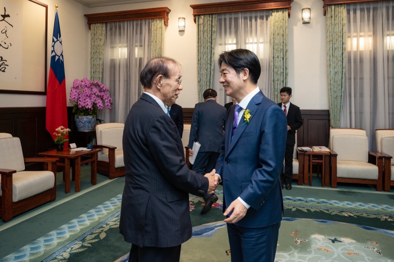 總統賴清德接見日本台灣交流協會理事長谷崎泰明。   圖：總統府提供