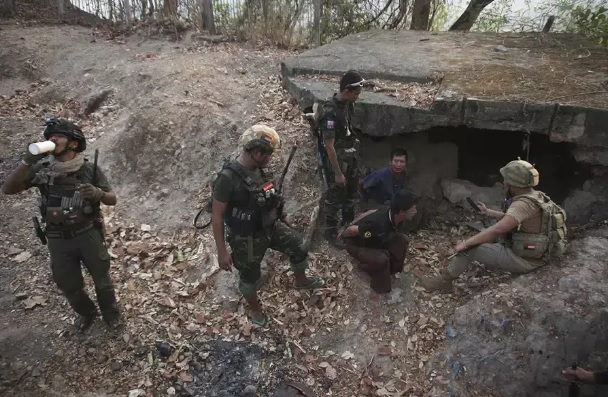緬甸內戰仍在進行中，反政府軍攻下軍政府的一處哨所。   圖：翻攝自 科羅廖夫