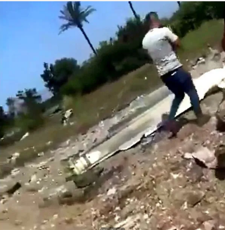 以軍對黎巴嫩南部納賈里赫的設施進行了襲擊時，在當地發現了伊朗的獵人-2C 中程防空導彈殘骸。   圖：翻攝自蔣蔣烽火談