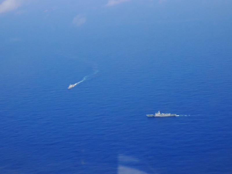 國防部24日發布所拍攝到中共海警船的照片。   圖：國防部提供