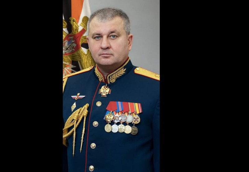 俄羅斯陸軍副總參謀長瓦迪姆．沙馬林於當地時間 23 日因大規模受賄被捕，且因涉嫌欺詐被拘留兩個月，成為第四位被普丁清洗的俄軍高層。   圖：翻攝自 @OKrakenBR X 帳號
