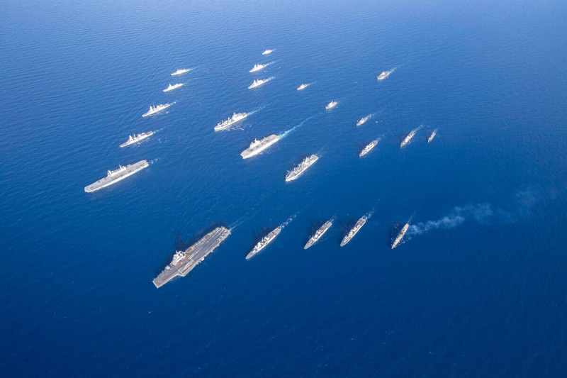法國的戴高樂航母戰鬥群部署在地中海地區的「阿基拉」計畫即將結束，預計在 6 月 2 日返回法國。   圖：翻攝自 @MarineNationale X 帳號