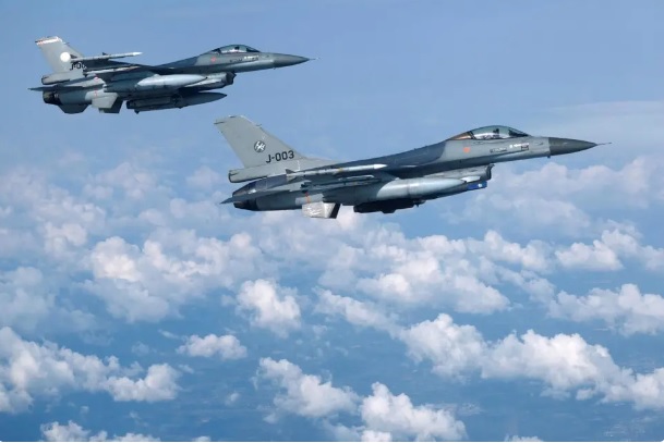 有中國的軍事專家統計世界各國向烏克蘭援助的 F-16 數量，已經多達 116 架，認為俄軍未來將很難與烏克蘭爭奪制空權。   圖：翻攝自 雷姐的機械空間