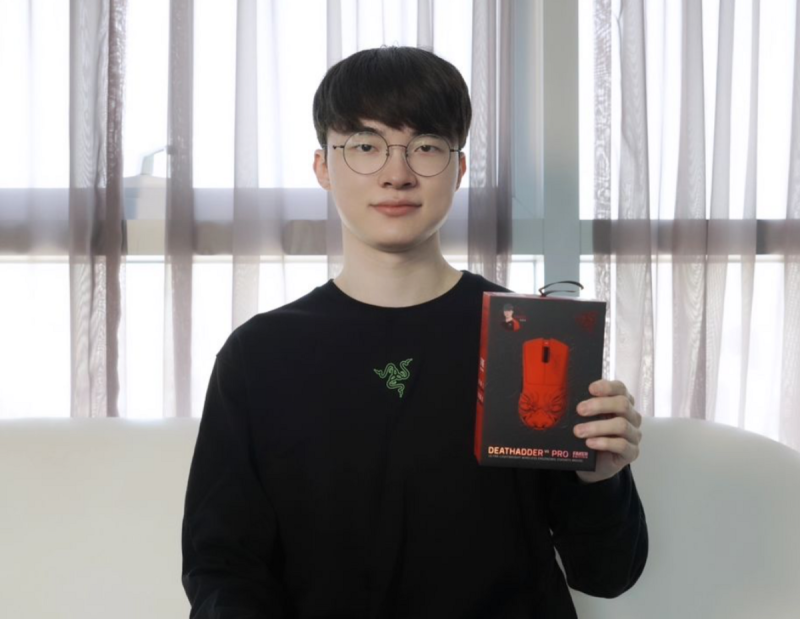 Faker「簽名版千古不滅傳奇收藏」售價為59260聯盟幣，約為新台幣9200元，高昂的價格引發網友熱議。   圖：翻攝自Faker IG