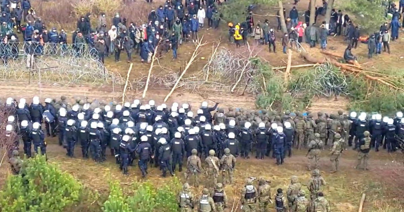 每日都有非法移民試圖突破波蘭邊界，帶給波蘭麻煩與困擾。   圖：翻攝自 Artur Rehi X（前推特）帳號