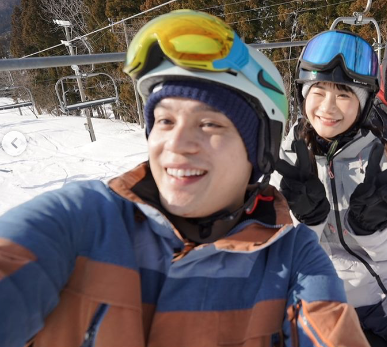 愛莉莎莎透露其實分手後還有跟呂杰陽一起去日本滑雪。   圖：翻攝自愛莉莎莎IG