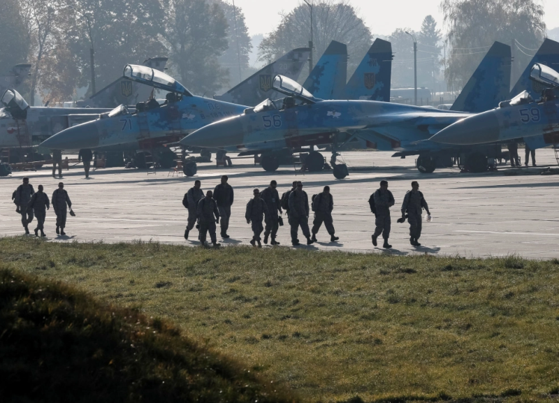 俄羅斯國防部在襲擊後發布了詳細的戰果報告，稱此次襲擊命中了米爾哥羅德機場的七架烏克蘭戰機，其中五架蘇-27 戰機被摧毀，另外兩架正在維修的蘇-27遭受重創。此外，俄軍在當天還在其他地區擊落了一架米格-29 和一架蘇-27 戰機。這次襲擊是自俄烏衝突爆發以來，烏克蘭空軍在一天內損失戰機數量最多的一次。   圖 : 翻攝自騰訊網