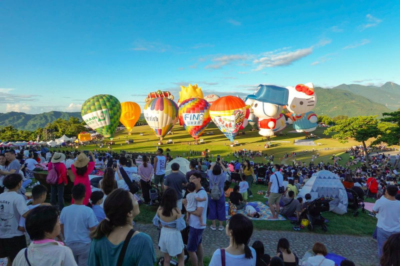 台東縣府稍早宣布取消24日至26日熱氣球嘉年華、以及鐵花燈之祭活動。   圖：台東縣政府／提供