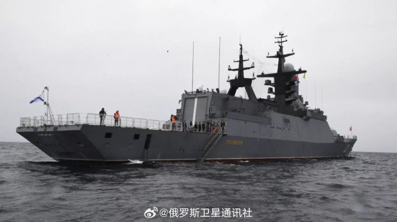 俄軍艦艇在廣東湛江的軍港為中國與俄羅斯年度海上聯合演習集結。   圖：取自俄羅斯衛星通訊社微博weibo.cn/u/2181597154