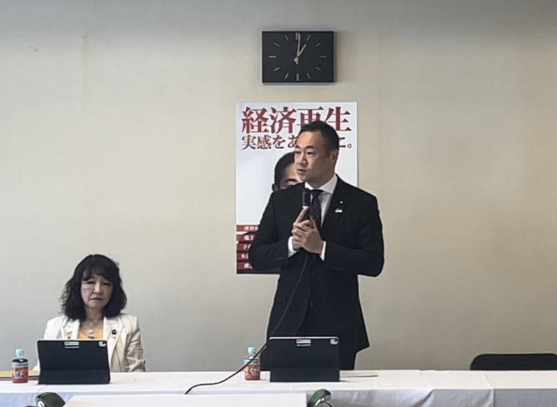 日本自民黨眾議員鈴木馨祐。   圖：翻攝鈴木馨祐X平台