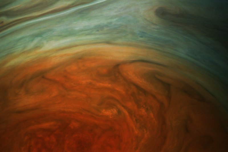NASA無人太空船Juno，費時1年時間，終於向地球傳回這些珍貴的資料照。   圖：翻攝自NASA