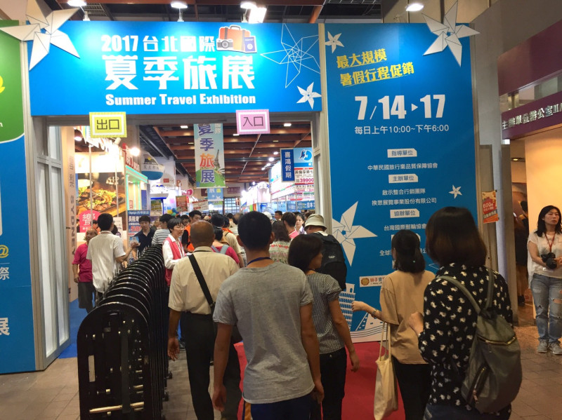 2017台北國際夏季旅展於今(14)日上午正式開幕，展覽期間從7月14日至7月17日，今年郵輪旅遊正夯，現場首見郵輪業者參與展覽。   圖：丘秝榕攝