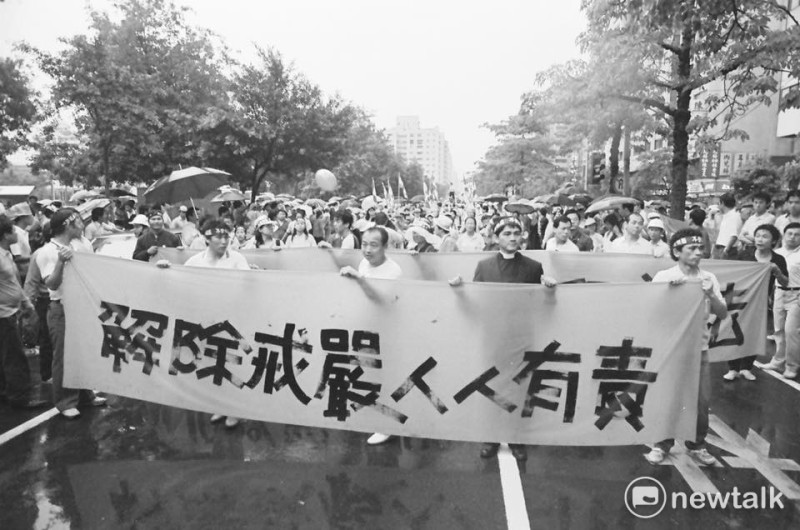 1987年民進黨在台北孫文紀念館發起519要求解嚴行動   圖:邱萬興/攝