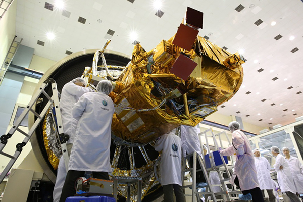 福衛五號為我國首枚自主發展的高解度光學遙測衛星。   圖:取自國家實驗研究院