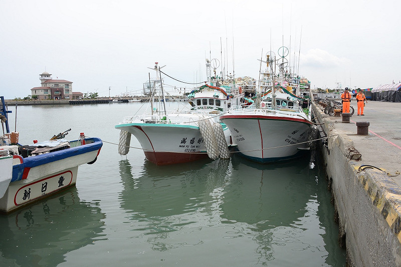 林全期許未來屏東大鵬灣、東港及小琉球形成觀光帶，讓來訪遊客停留，欣賞在地特色景觀與文化，拓展知名度。   圖 : 行政院/提供
