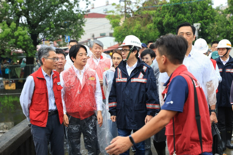 凱米颱風襲台，高雄災情慘重，但陳其邁在網路聲量好感度卻勇奪第二名。   圖/取自陳其邁臉書