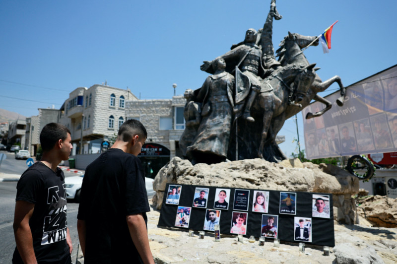 真主黨於 27 日下午對戈蘭高地德魯茲鎮 Majdal Shams 發動襲擊，12 名在足球場上踢球的兒童被以色列稱是伊朗製造的 Falaq-1 火箭擊中身亡。   圖 : 翻攝自X帳號@sightmagazine