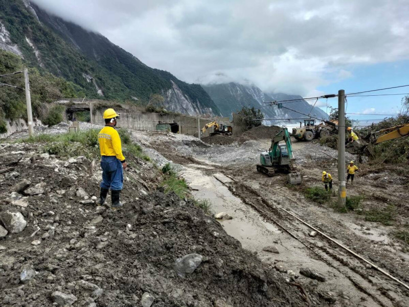 凱米颱風影響，造成北迴線多處坍方、土石流、溪水暴漲。   圖：國營台灣鐵路股份有限公司／提供