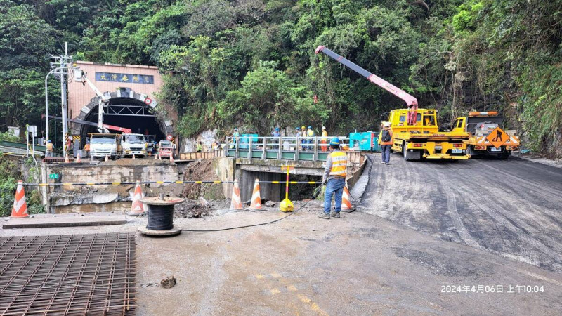 今日交通部公路局貼出蘇花安路線圖表示，公路局未來將接續辦理建設計畫提報，並於核定後趕辦設計、用地取得、發包施工等作業，以121年完工為目標。   圖：翻攝自公路局公路人臉書