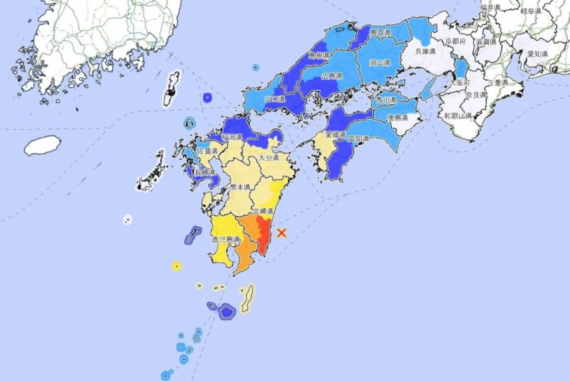 日本九州外海8日下午4點43分（台灣下午3點43分）左右發生規模7.1地震。   圖：翻攝日本氣象廳網頁