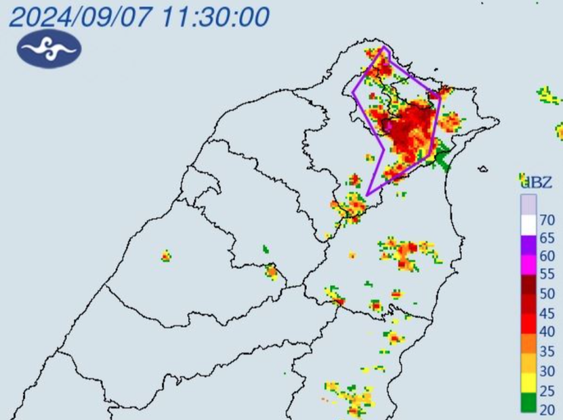 中央氣象署稍早針對13縣市發布大雨特報，並在11時40分針對基隆、台北市、新北市、宜蘭4縣市發布大雷雨即時訊息。   圖：翻攝自中央氣象署