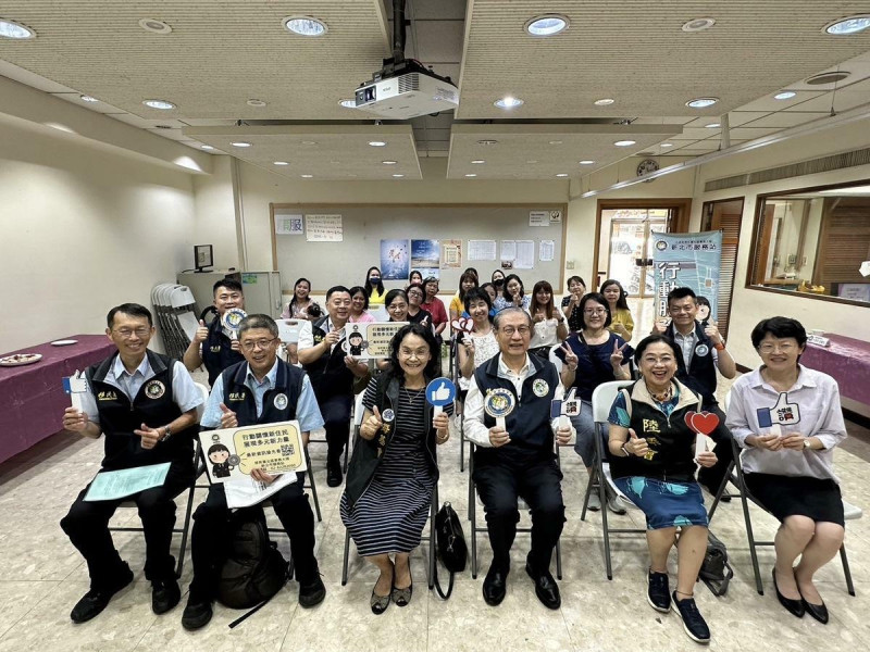 活動現場十餘名新住民分享來台心路歷程。   圖：移民署提供