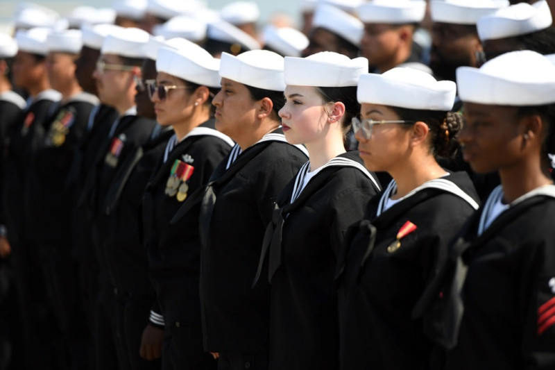 美國海軍第一艘「性別平等」潛艦，維吉尼亞級核子動力攻擊潛艦「紐澤西號(USS New Jersey，SSN-796)」14日正式服役。   圖：翻攝US NAVY