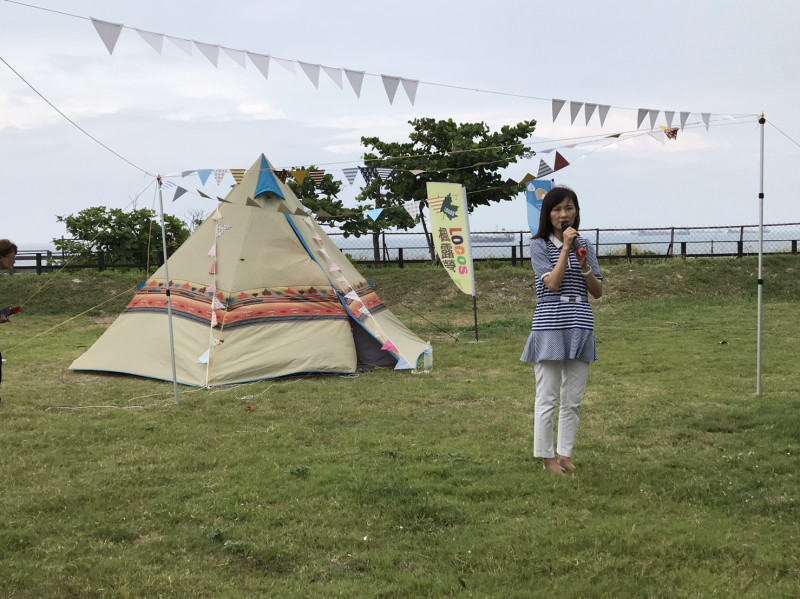這座露營區就在旗津海岸邊，是台灣首座規模完善的海邊露營區。   圖：高雄市觀光局提供