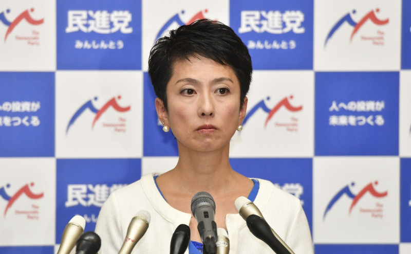 日本最大在野黨民進黨主席蓮舫今天舉行記者會，正式宣布請辭黨主席。   圖 : 達志影像/美聯社
