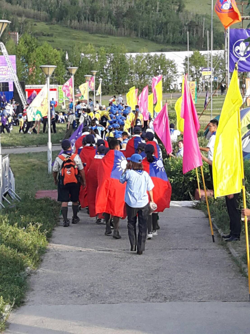 基隆市長林右昌率中華民國童軍代表團出席7月28日到31日舉行的蒙古亞太大露營活動。   圖：基隆市政府提供