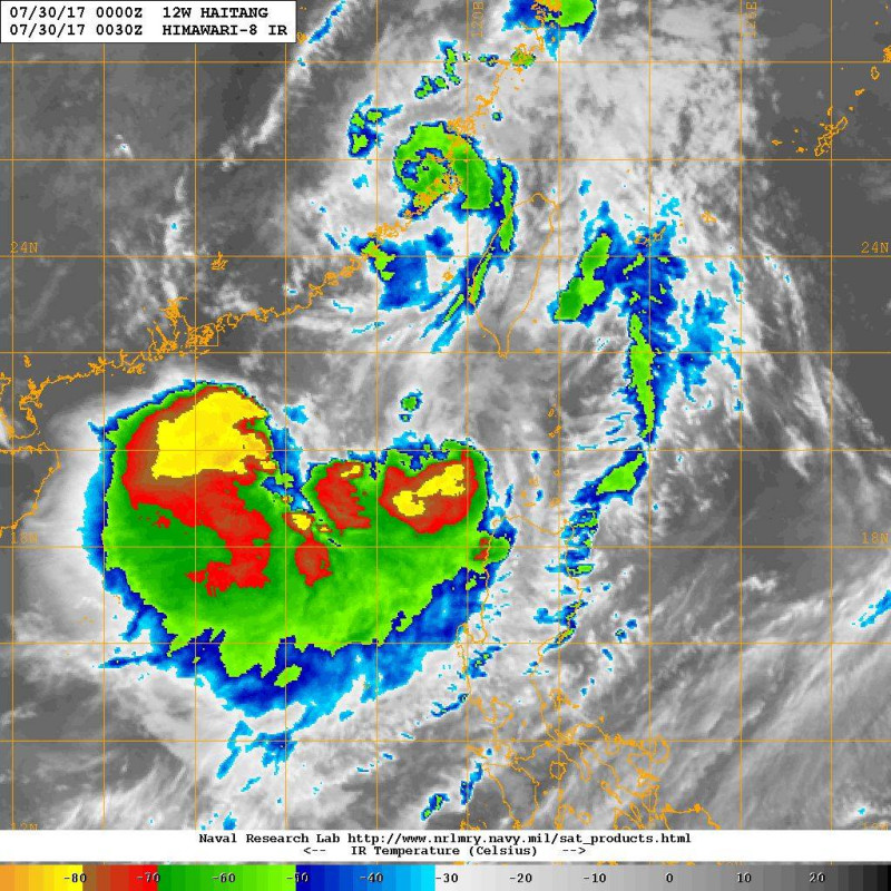 氣象局預報中心主任鄭明典在FB貼出了海棠颱風的雲圖，意外發現海棠颱風外型呈現「愛心型」。   圖：翻攝自鄭明典FB