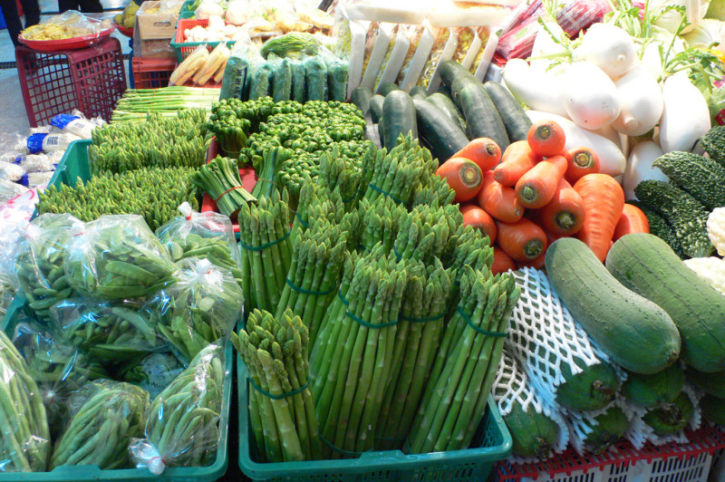 由於颱風過境，導致部分蔬菜產區受損，才會影響價格上漲。   圖：flicker