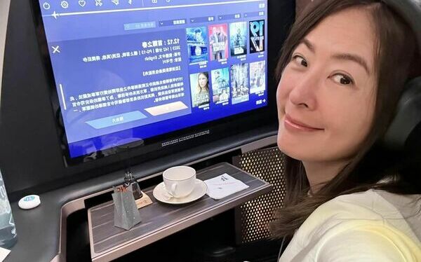 賈永婕從美國趕回立院首度備詢 臉書搶先曝101雙十國慶成績