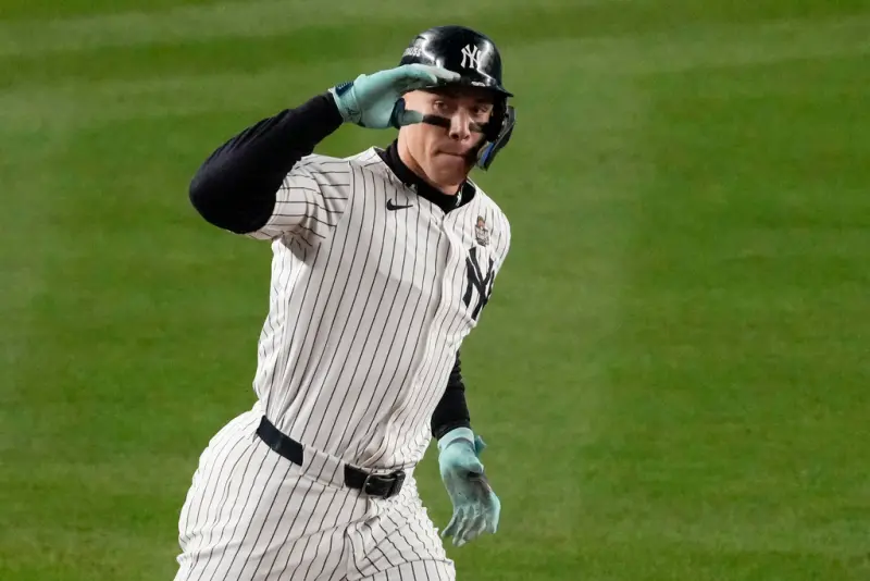 ▲洋基當家球星「法官」Aaron Judge，今（22）以全票當選美聯MVP，成為繼1956年的Mickey Mantle後，洋基隊史第二位以全票當選的MVP。（圖／美聯社／達志影像）   