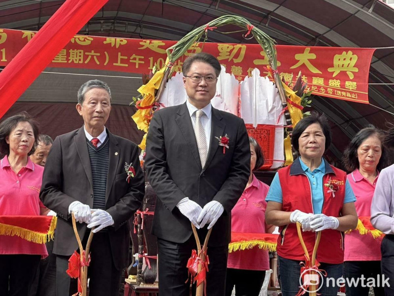 民進黨秘書長林右昌出席新北市五股區集福宮福德爺重建動土興工典禮。   圖：黃宣尹攝